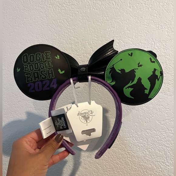 Oogie Boogie Bash 2024 Glow in the Dark Minnie Ears | NWT | Exclusive to DCA - Picture 2 of 8